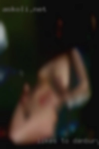 Likes in Danbury to try new experiences.