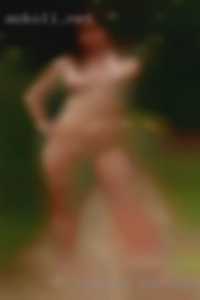 Looking in Syracuse, NY for a sexy hot milf.