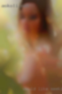 Would like to explore seeking woman together.